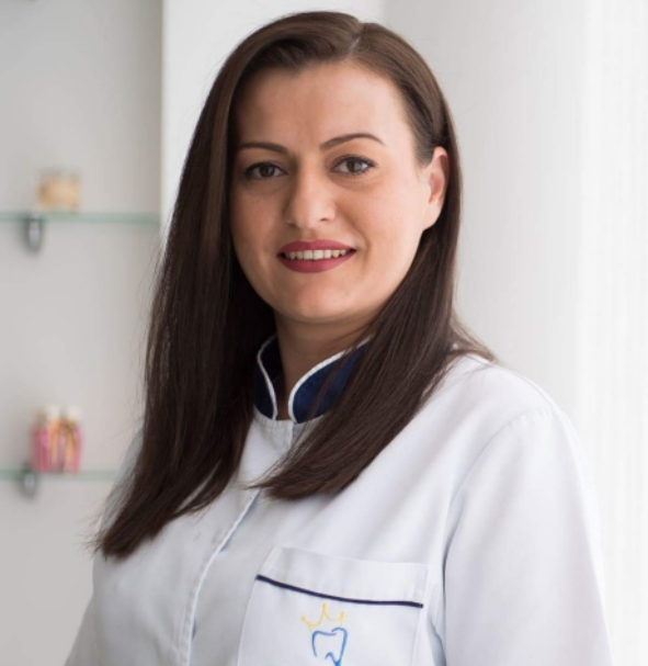 Aleksandra Petrovska, legitimerad tandläkare och grundare av Dande Dental
